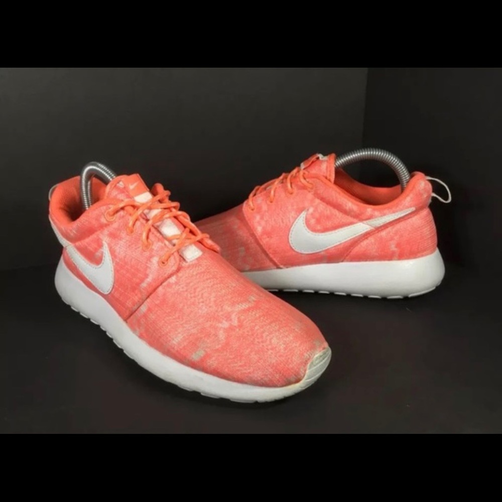 Women’s Nike Roshe Run ‼️